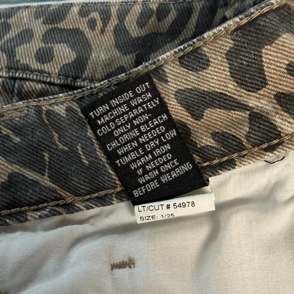 Ashley Mason Leopard Barrel Jeans High Rise Animal Print Denim Size 25 Y2K - Picture 7 of 10